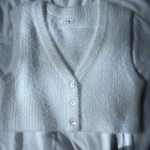 LA hearts fuzzy vest size XS